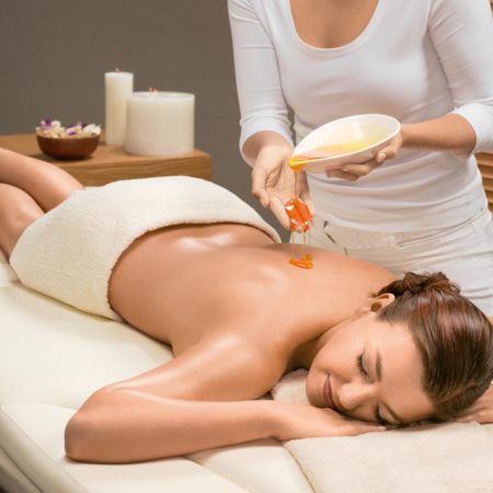 Медовый массаж спины