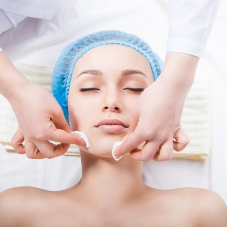 Косметический массаж лица