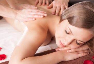 Массаж в четыре руки