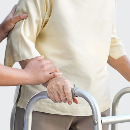 Реабилитация на дому после перелома шейки бедра